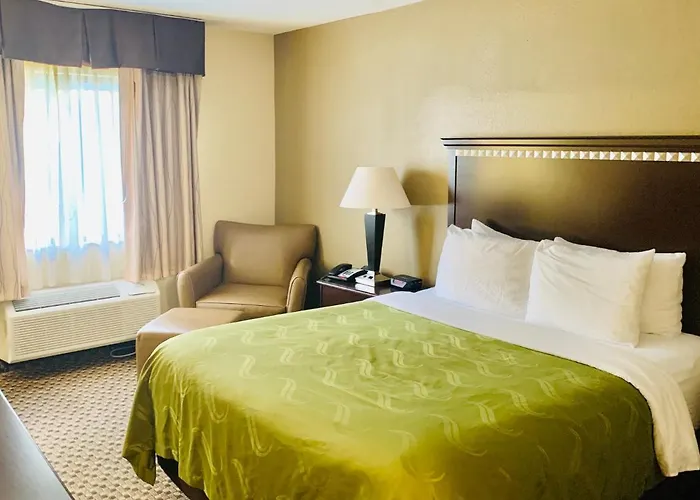 Quality Inn Macomb Near University Area