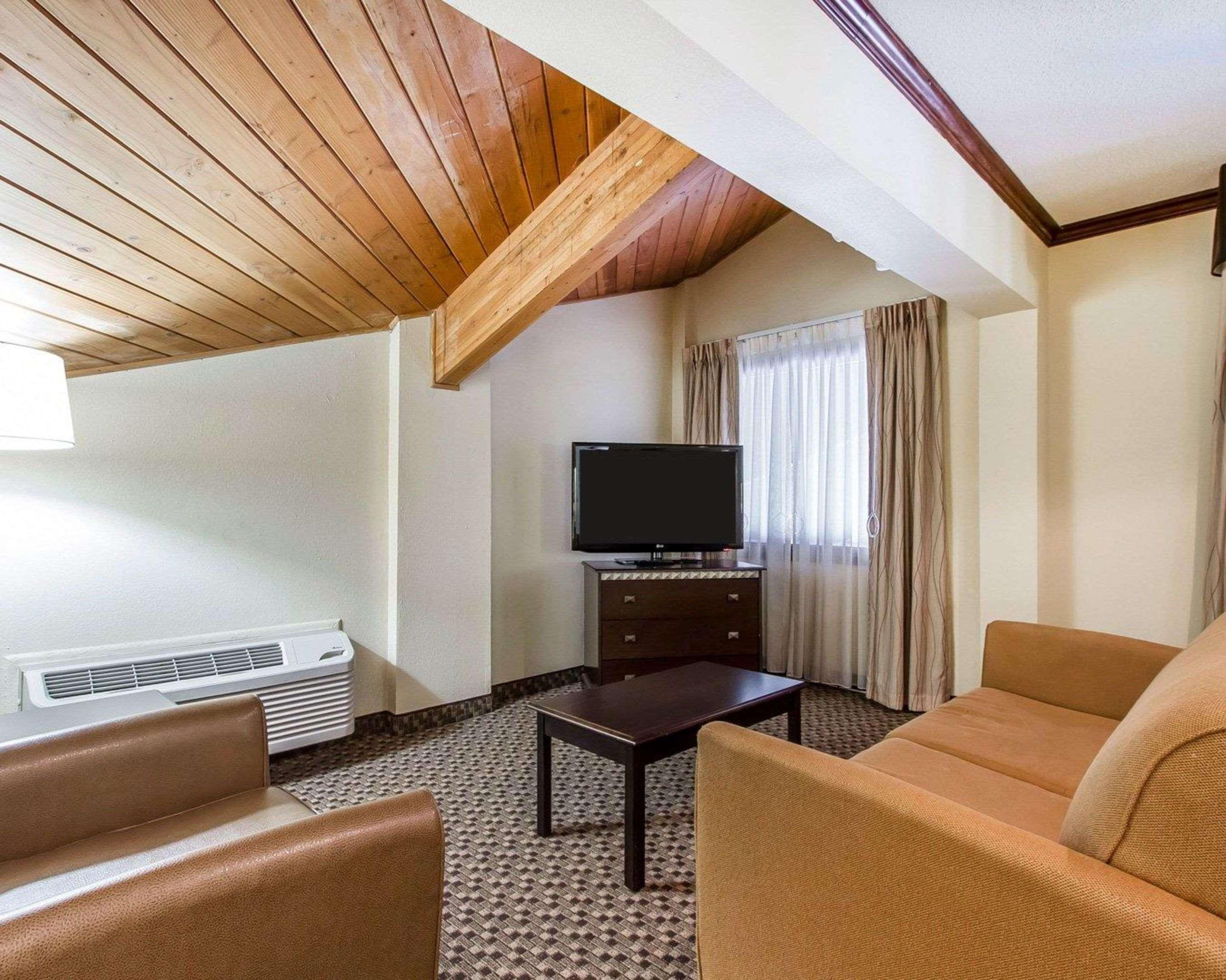 Quality Near Area Inn Macomb