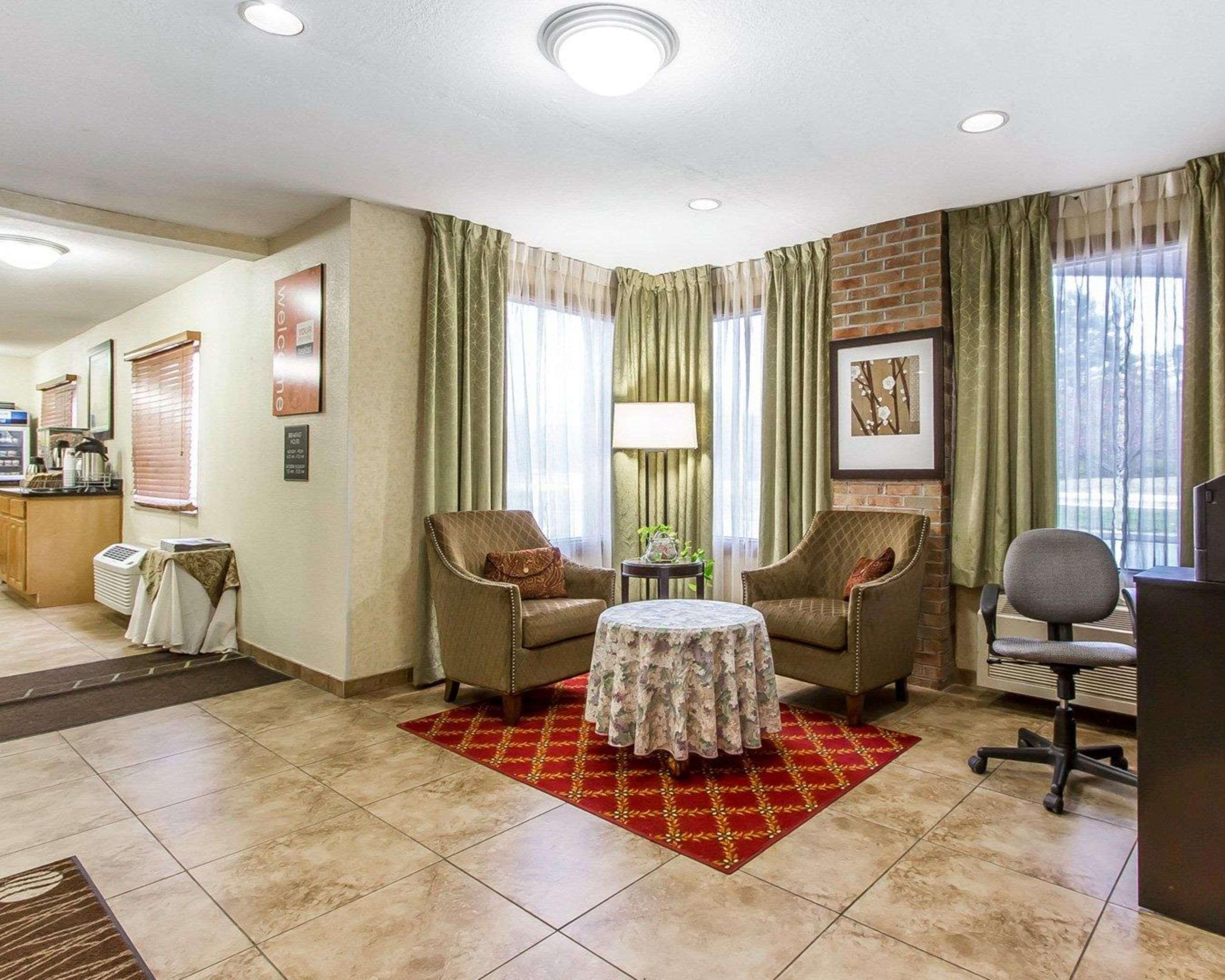 Quality Near Area Inn 3*