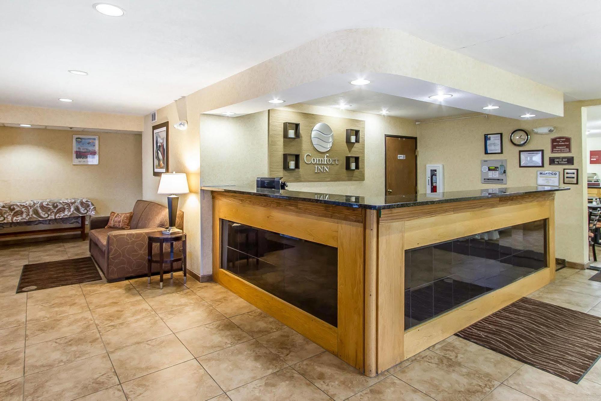 Inn Quality Near Area Macomb