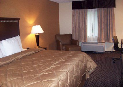 Inn Quality Near Area Macomb